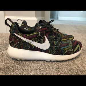 Nike Roshe One Jacquard BHM womens